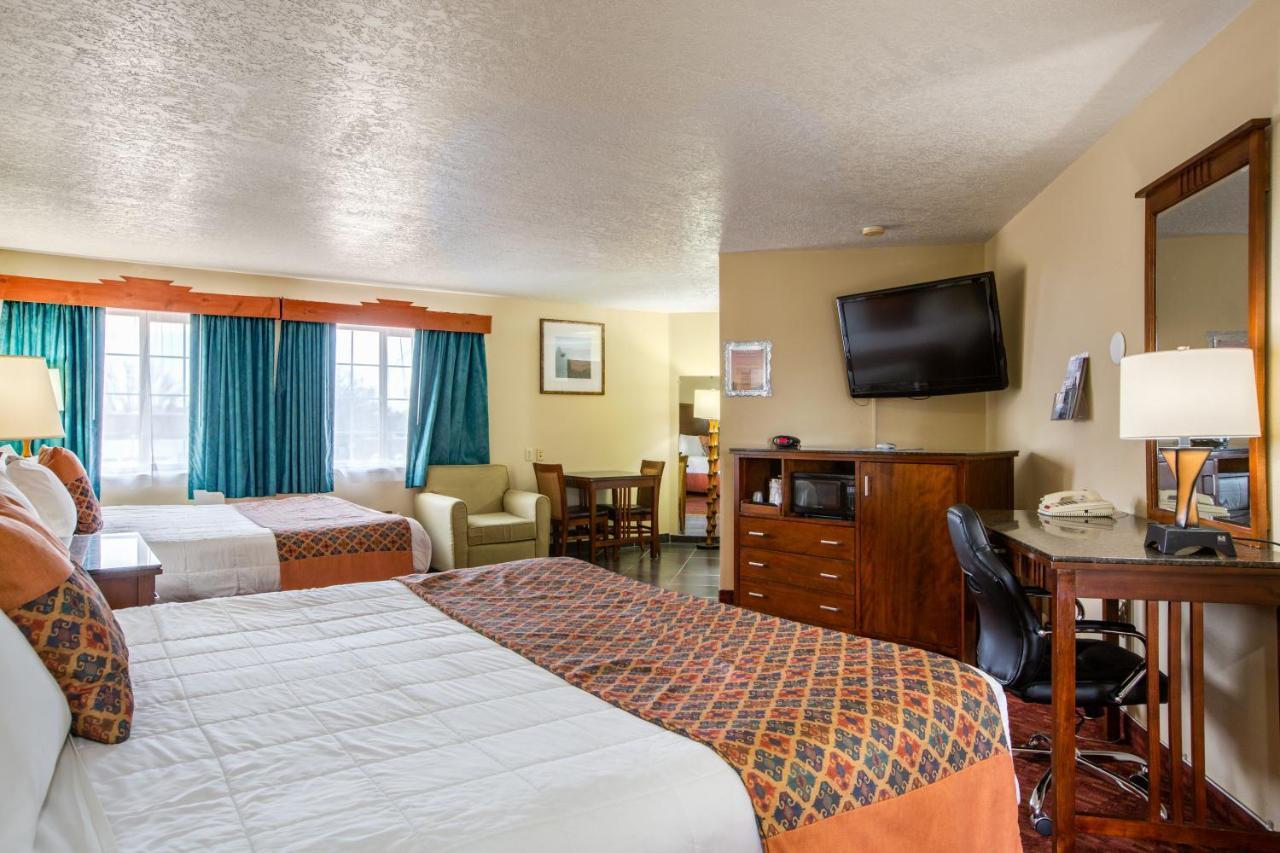 Sandia Peak Inn Old Town Abq, A Howard Johnson By Wyndham Albuquerque Exterior foto